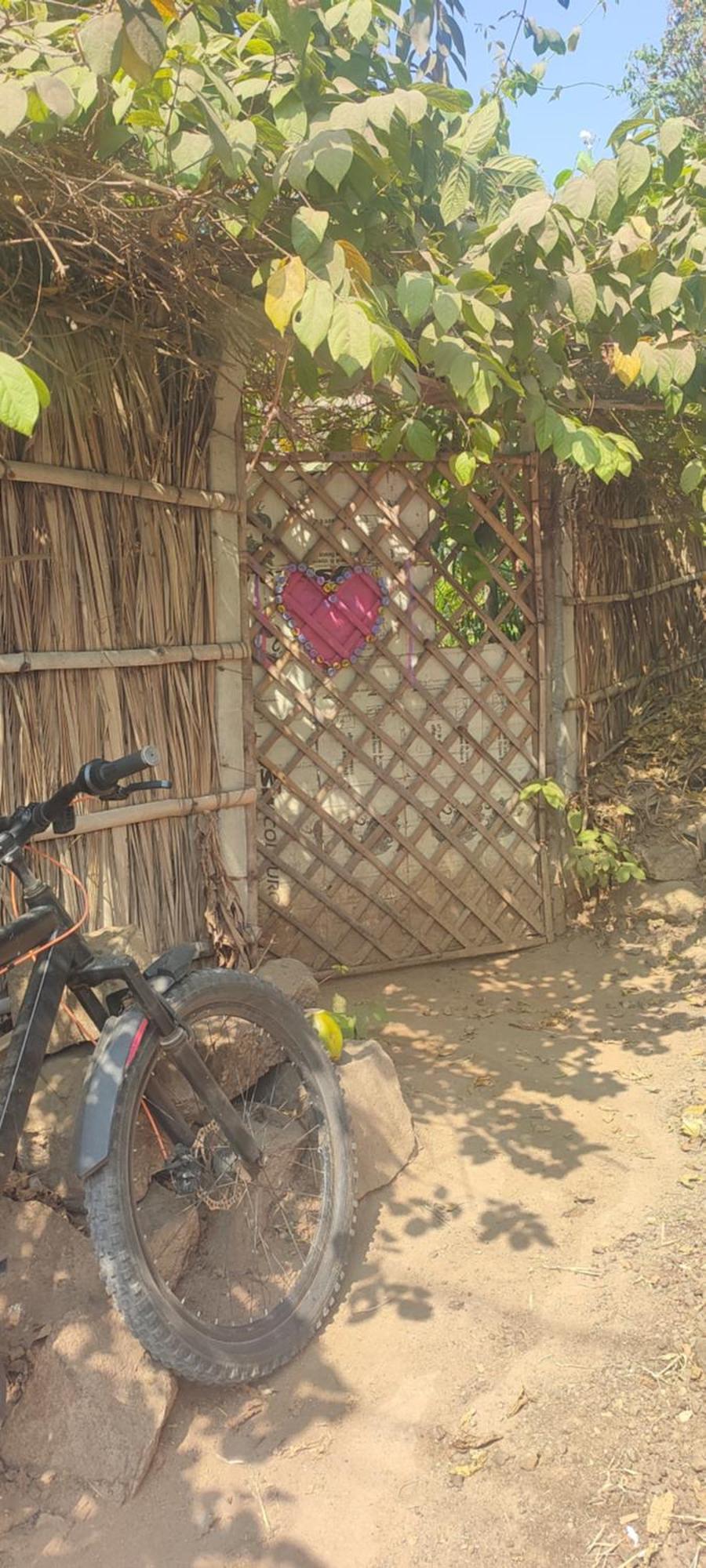 Hearthspace Hampi - Small Home, A Low-Impact Backpackers Hostel Esterno foto
