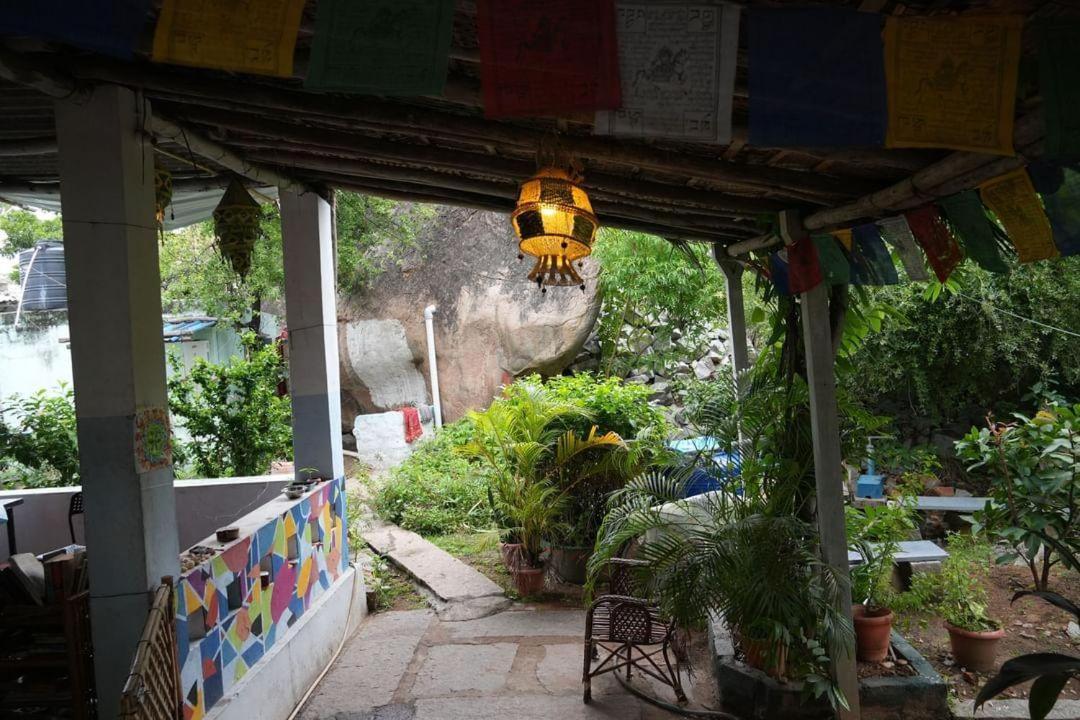 Hearthspace Hampi - Small Home, A Low-Impact Backpackers Hostel Esterno foto